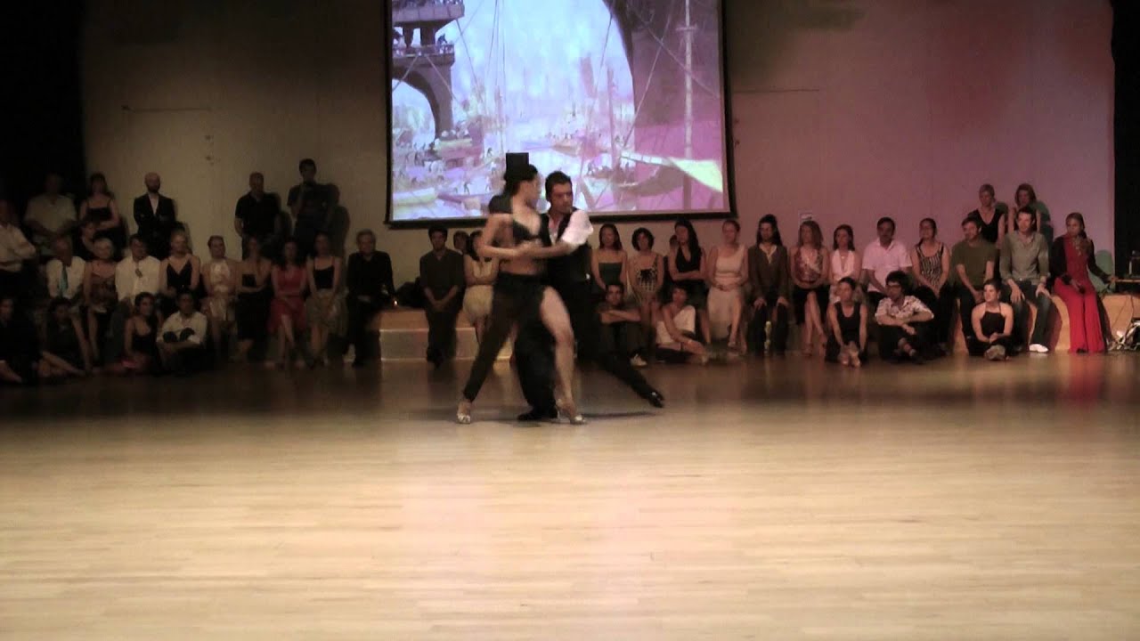 Yanina Quiñones & Neri Piliu @ Corrientes, June 2013 - 4/4