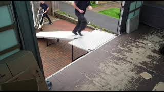 Time lapsed lorry unload