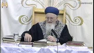 הלכות ברכת האילנות | מרן הרב מרדכי אליהו (הרב מרדכי אליהו זצ"ל) - התמונה מוצגת ישירות מתוך אתר האינטרנט יוטיוב. זכויות היוצרים בתמונה שייכות ליוצרה. קישור קרדיט למקור התוכן נמצא בתוך דף הסרטון