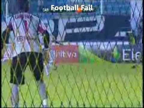 2 own goals in one match - Football Fail  [ Cabofriense 0-5 Botafogo ]