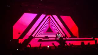 Zedd - Spectrum( Armin Van Buuren Remix) Warehouse Project Manchester 2012