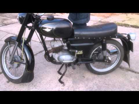 WSK III 125 czarna 1975r.