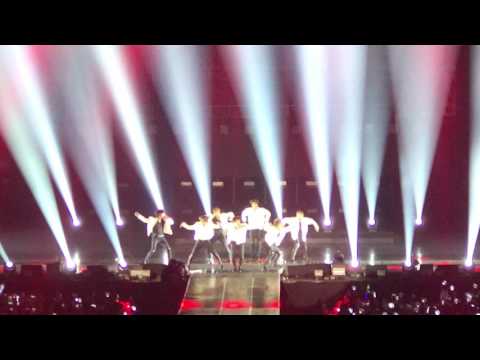 170506 BTS Wings Tour in Manila - Dope 쩔어 [FANCAM]