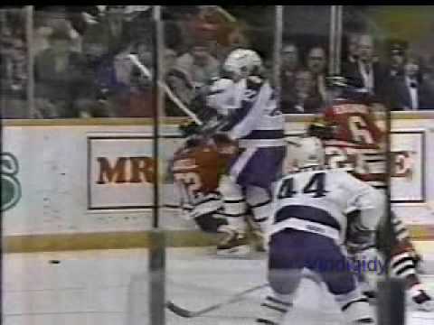 Franceschetti rocks Russell 89-90