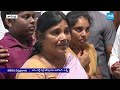 Devarapalli Hotel Owner Lakshmi Revealed KUTAMI Conspiracy | YS Jagan Devarapalli Tour | @SakshiTV - Video