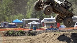 MUDtrucks and Rock bouncers Do FREESTYLE