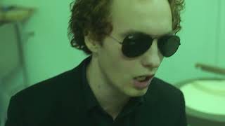 Agitator – “Bleka rum”