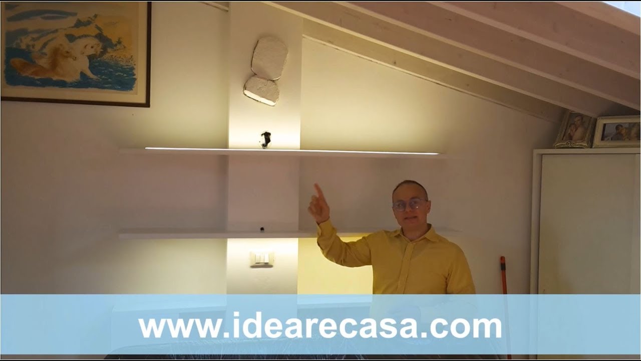 Mensole illuminate a Led in Camera da Letto