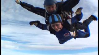 preview picture of video 'Nikki's Skydive, Hibaldstow, Making Baby Pye'