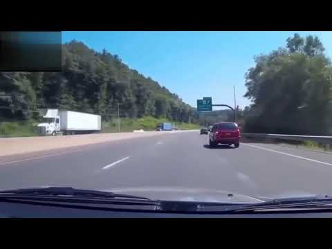 ROAD RAGE AND BAD DRIVERS COMPILATION USA AMERICA (2018)