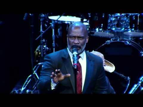 Reach Out and Touch - Bebe Winans - Live at The Howard Theatre