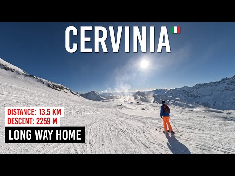 Skiing back home from KLEIN MATTERHORN to VALTOURNENCHE at the end of the day in Cervinia Zermatt