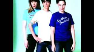 Le Tigre - TGIF - Feminist Sweepstakes (lyrics)