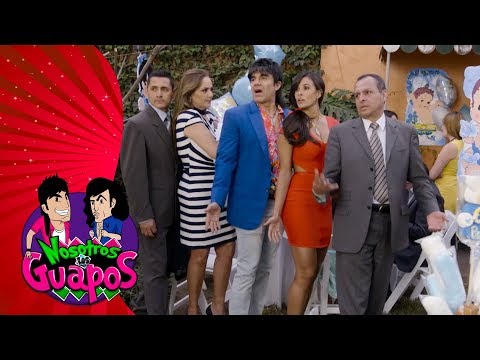 Capítulo 2: ¡Se contratan como fotógrafos de fiestas! | Nosotros los guapos T2 - Distrito Comedia