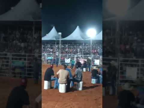 Arapuá PR de mesa da amargura rodeio na dia 21/12/2025
