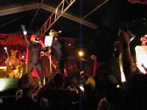 Monster Voice - Warlords of Pez - Glasto 2008