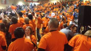 preview picture of video 'Dowagiac's Sea of Orange Homecoming and BOTF Game'