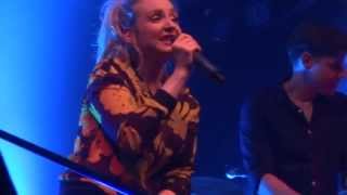 Leslie Clio - Remedy [live FULL HD]