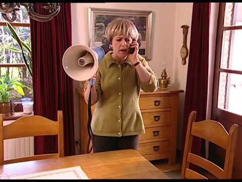 In De Gloria S02E07 - Minuut - Megafoon te koop