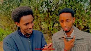 Download lagu Al_ fanaan abdi hargele  iyo qoftisii hore  maxa kala qabsaday mp3