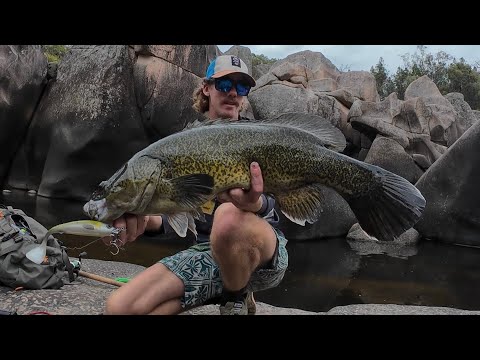 Murray cod fishing gorge country. ( fishing Australia ).