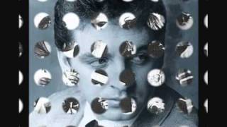 Bob Luman - My baby walks all over me