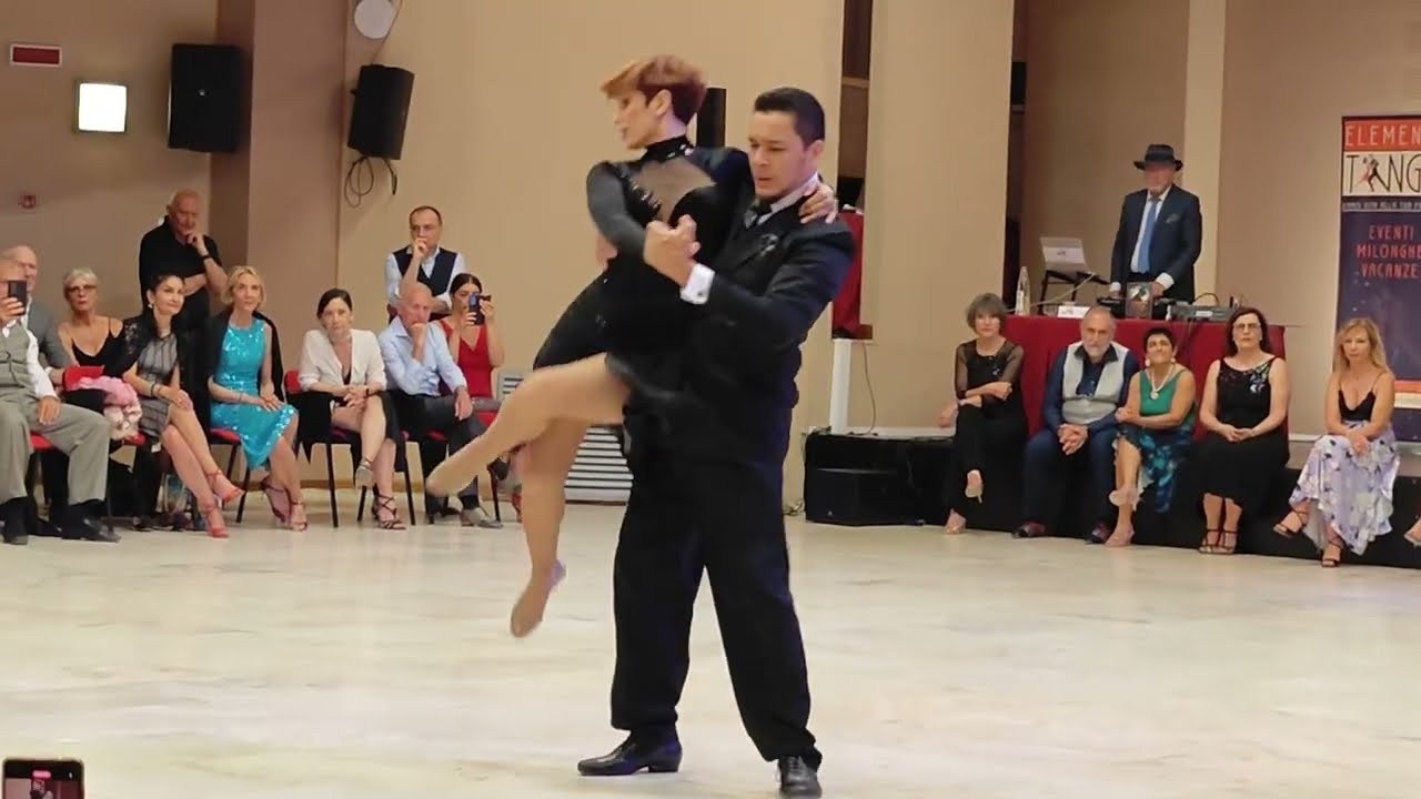 Miriam Larici y Leonardo Barrionuevo - No Me Extraña (Pedro Laurenz)