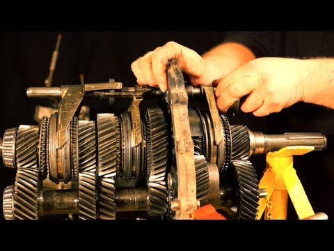 Part 2 LT77 and R380 innner workings..selector shaft and comparisons