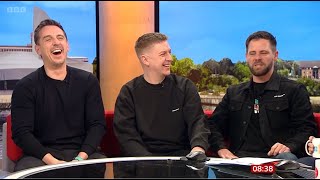 Download lagu The Reytons with Gary Neville - BBC Breakfast mp3 Download lagu The Reytons with Gary Neville - BBC Breakfast mp3