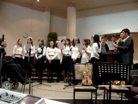 Corul de adolescenti Filadelfia Suceava - Ne-nfricat as vrea sa Te urmez