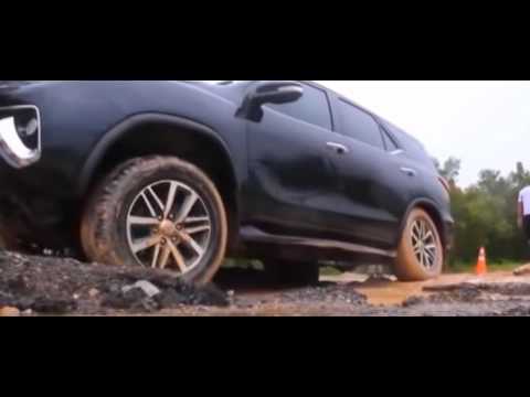 Toyota Hilux SW4 2016  Test Drive