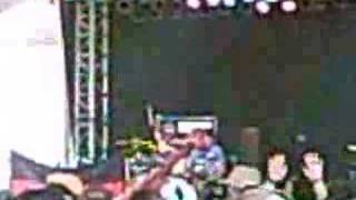 Xavier Rudd at Bonnaroo 2007 - "Better People"