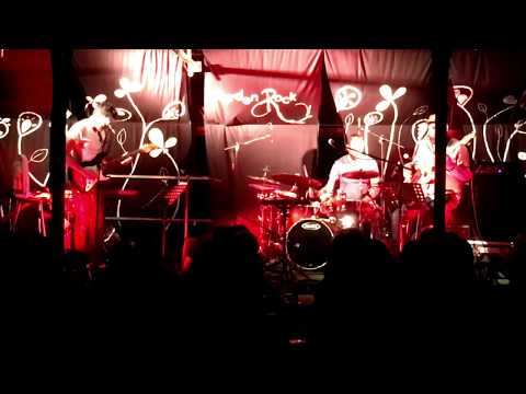 Do I Do - Pepper Club the power trio (feat. Michel Ott)