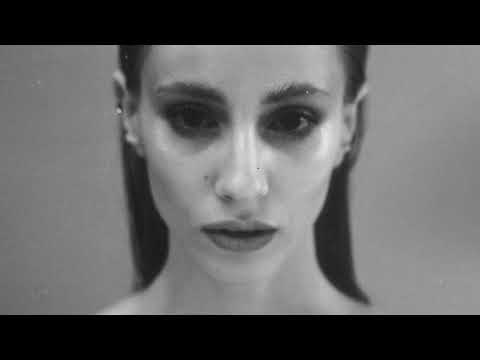 Elenoir - La Bambola (Official Visual Art Video)