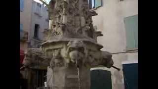 preview picture of video 'Fontaine Saint-Michel Forcalquier France'