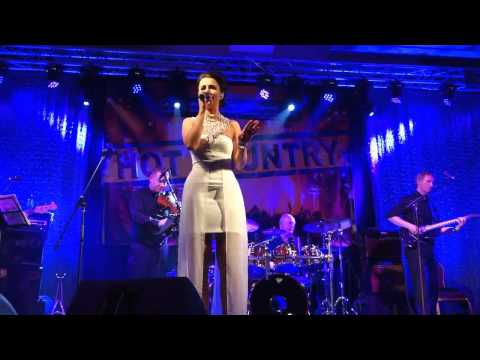 LISA McHUGH LIVE AT HOT COUNTRY AWARDS IN MULLINGAR