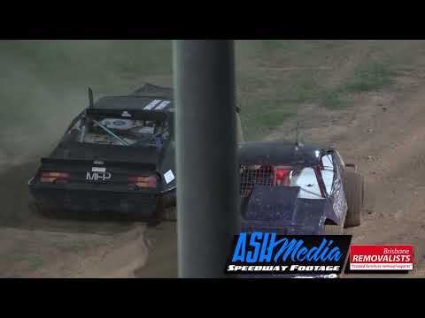 Open Sedans: Taylor and Craft Crash - Archerfield Speedway