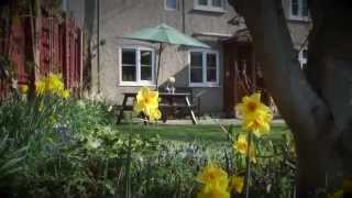 preview picture of video 'Glen Helen and Mount View holiday cottages SD'
