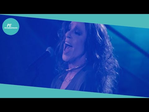 Federico Angelucci a Tale e Quale Show sfida Loretta Goggi in Maledetta Primavera (video)