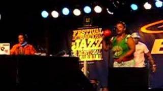 DJ Dolores &amp; Aparelhagem @ Festival de jazz Montréal