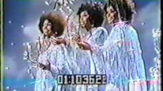 The Supremes - Up The Ladder To The Roof (LIVE!)