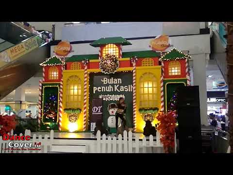 Enemy Dance Cover Black Pink at Christmas Magic with Park Eun Woo Depok Town Square 221218