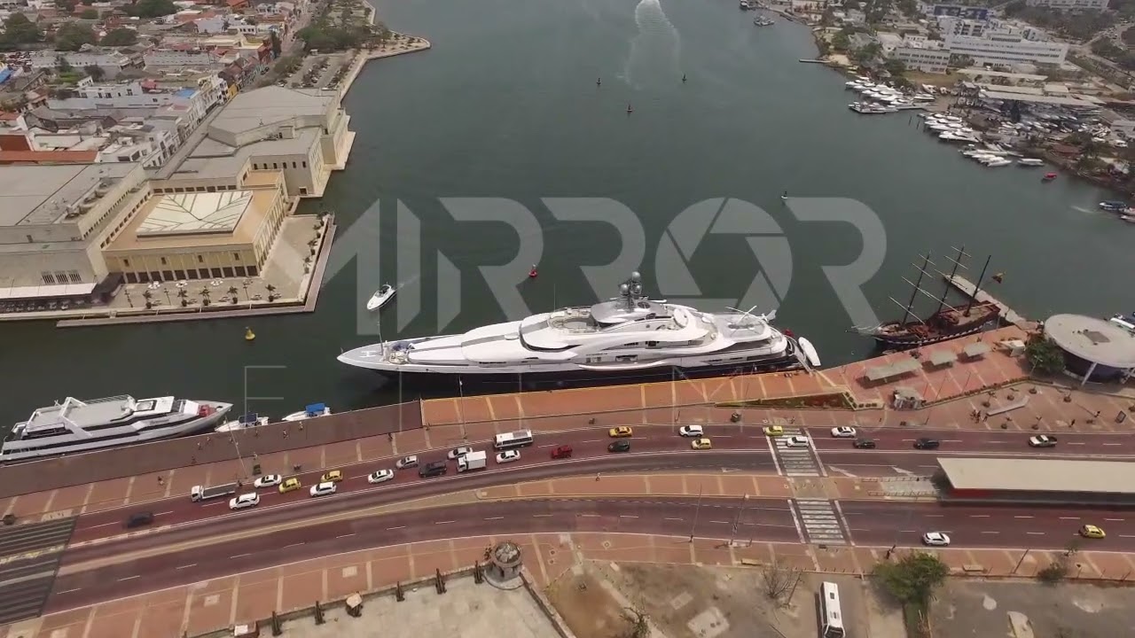 Cartagena con lujoso Yate P3