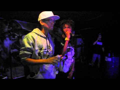 batalha dee mc do rap no brooklyn - mc rip x mc estudante