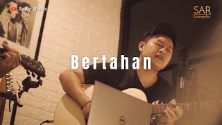 Download lagu Bertahan - Rama (Cover by Andre Restra ft. Sigit AOP) mp3