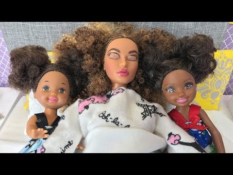 Barbie Mommy Doesn't Feel Well! Sisters Morning Routine | Naiah and Elli Doll Show #12 Video
