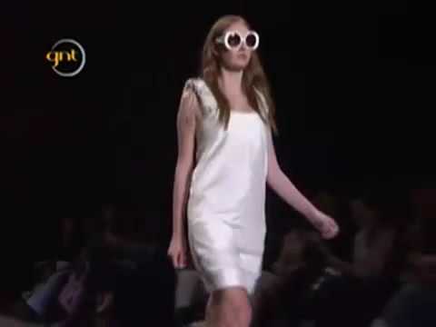 SPFW Verão 2010: Compacto do desfile de Simone Nunes