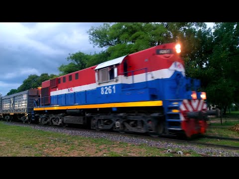 [4K] Tren vacio de NCA pasando por Marcos Juárez rumbo al oeste antes del amanecer!!!!!!