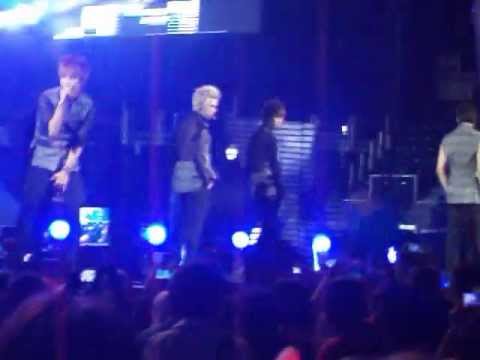 130907 MBLAQ - Smoky Girl @ Music Bank in İstanbul (Fancam)
