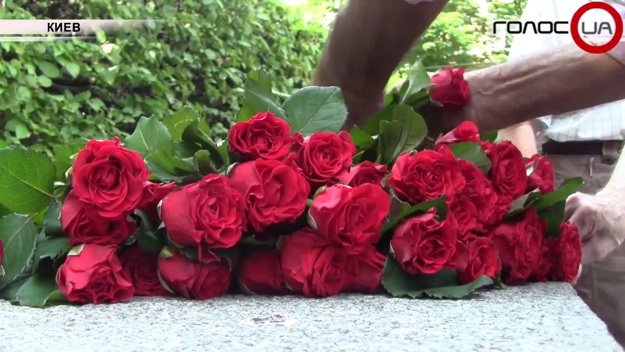 «Уничтожить память о войне – бесчестно»: Киевляне почтили героев Великой Отечественной